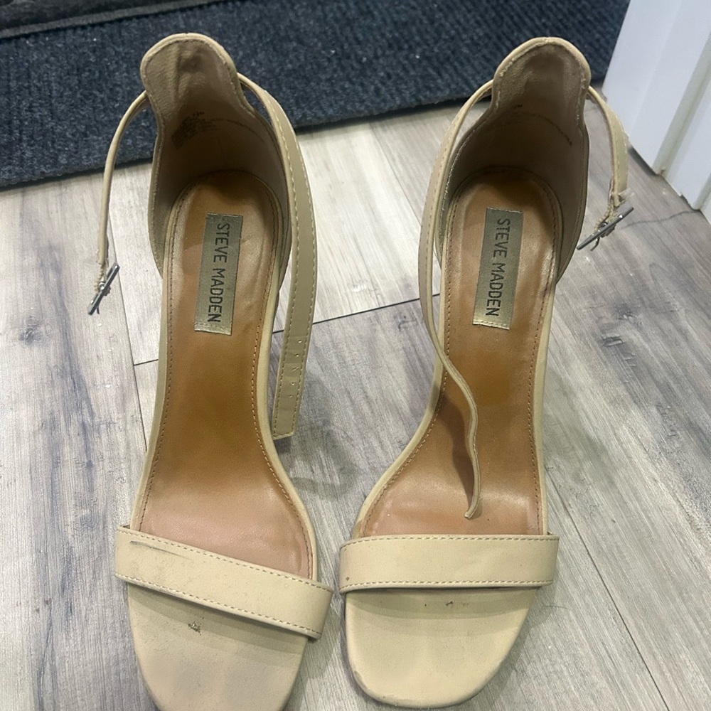 Steve Madden Women's Cream Heeled Sandals